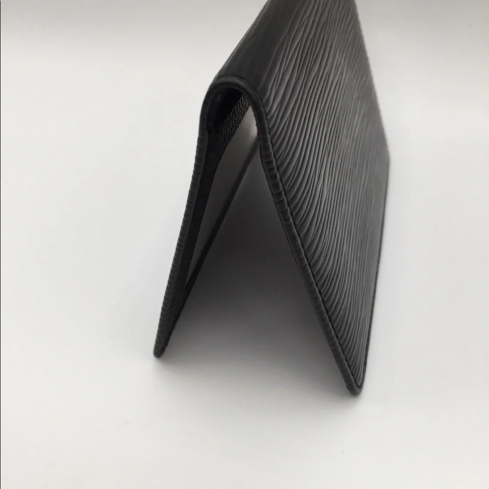 Authentic Louis Vuitton Card holder - Picture 5 of 14